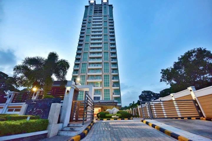 Padgett Place Prime Suites Cebu Exteriör bild