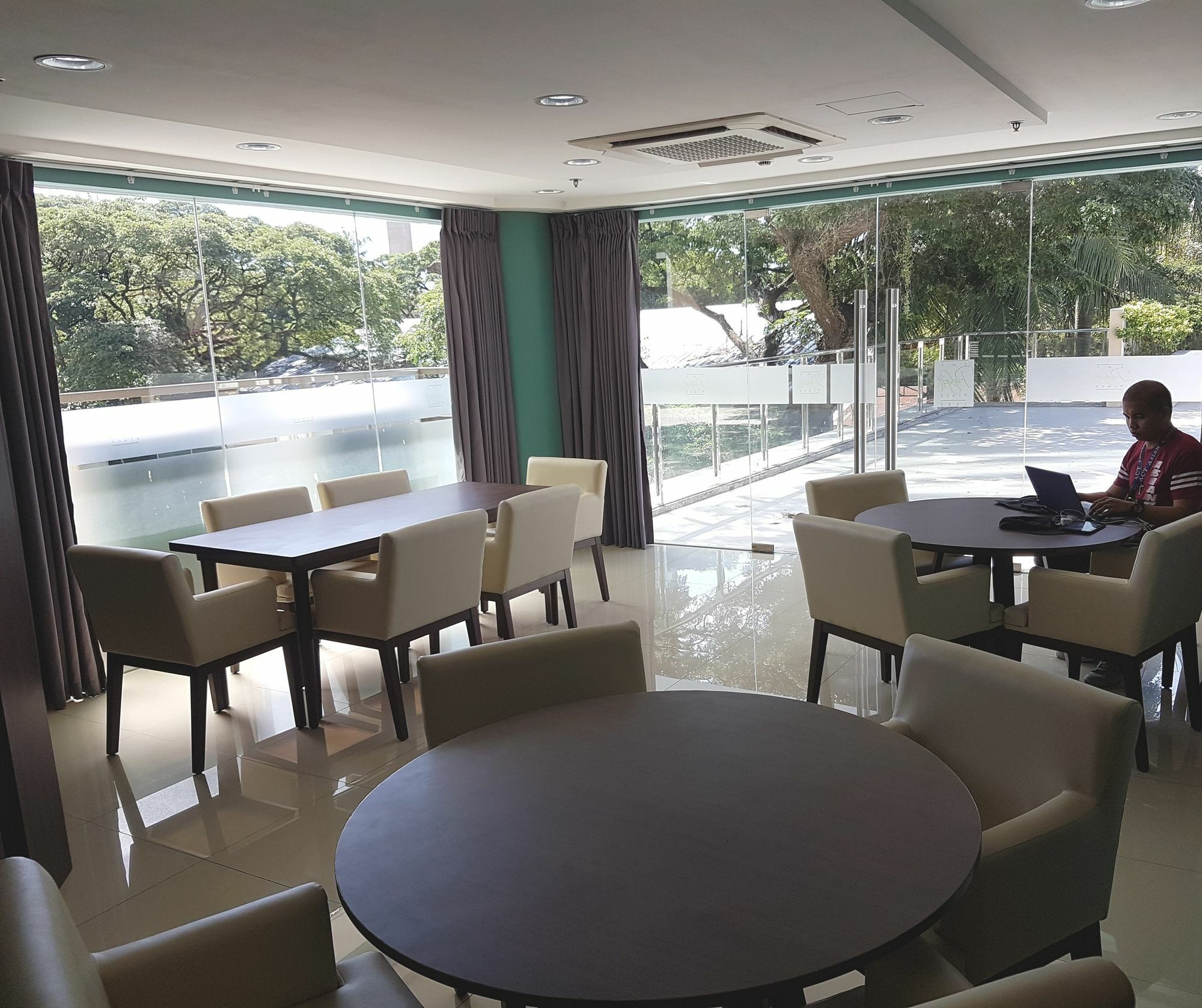 Padgett Place Prime Suites Cebu Exteriör bild